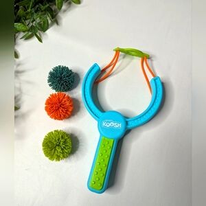 Koosh Slingshot With 3 Soft Squishy Balls